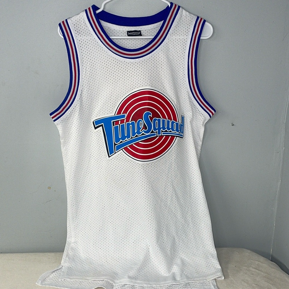 Tune squad jolisport small bugs jersey